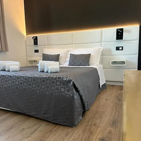 Bed & Breakfast Ottomood And 3*