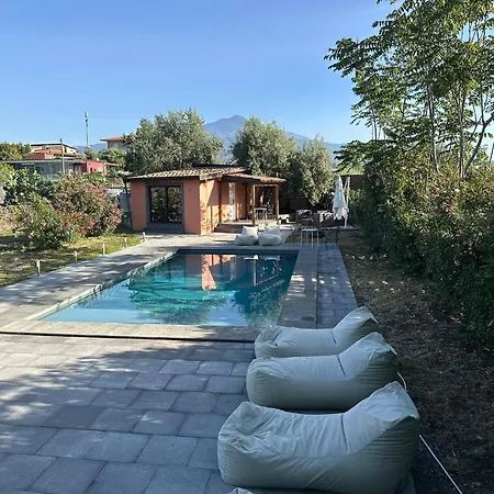 Ottomood And Bed & Breakfast 3*