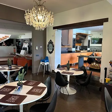 Ottomood And Bed and breakfast 4*