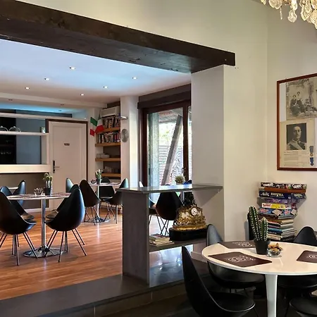 Ottomood And Bed & Breakfast Tremestieri Etneo