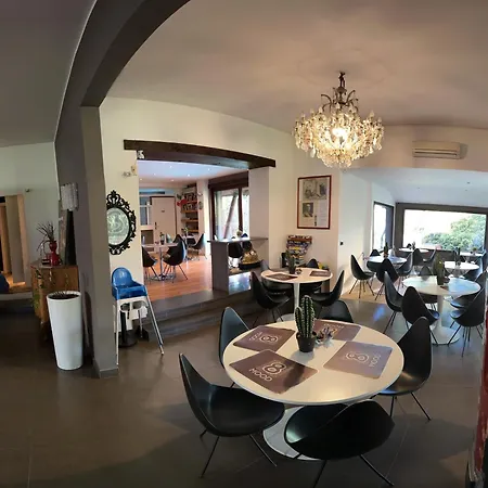 Ottomood And Bed & Breakfast 3*