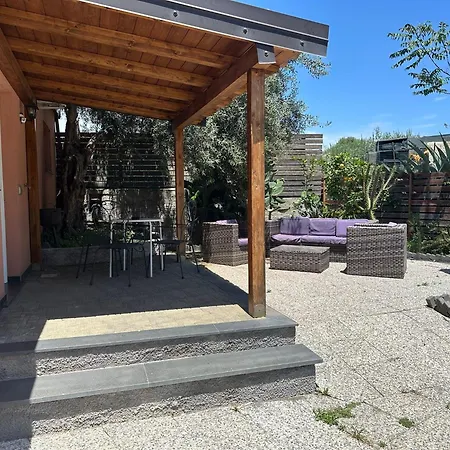 Ottomood And Bed & Breakfast Tremestieri Etneo
