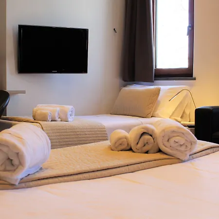 Ottomood And 4* Tremestieri Etneo